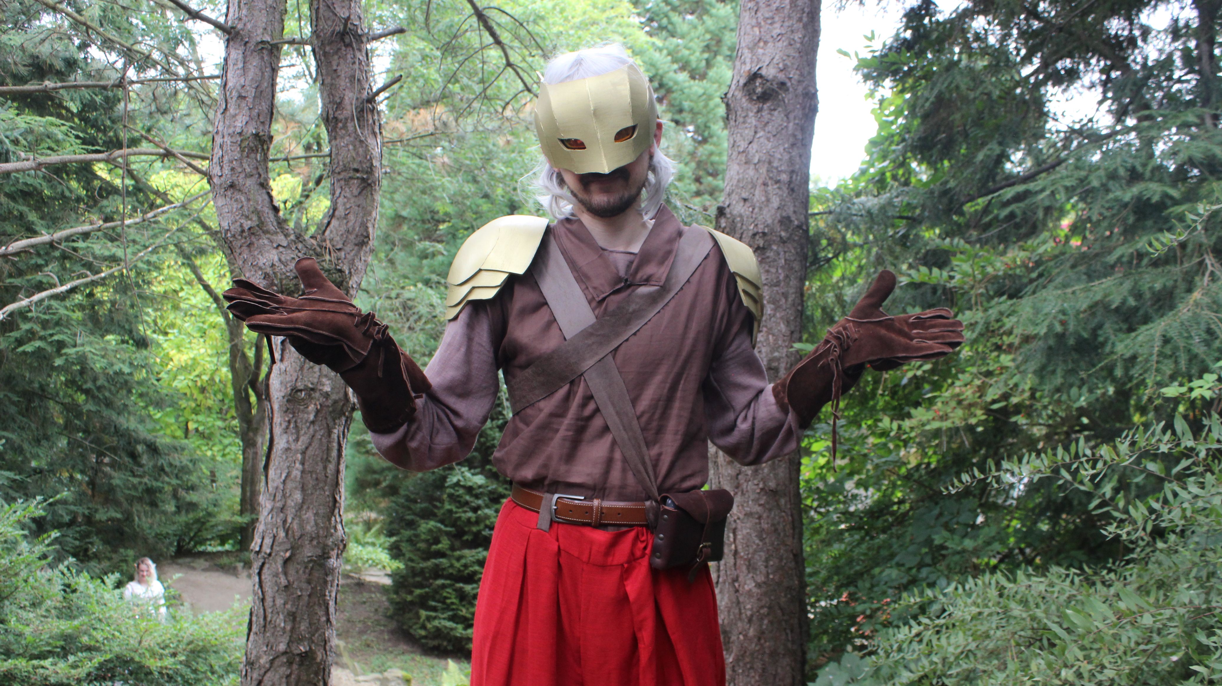 An image of an Ironclad cosplayer in the Shrug pose.
